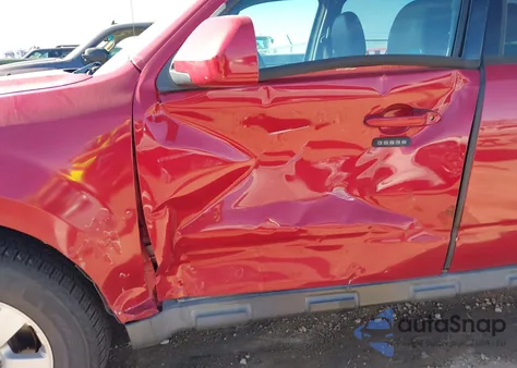 2010 Ford Escape Limited из США, поврежденный, VIN 1FMCU0EG8AKD01074